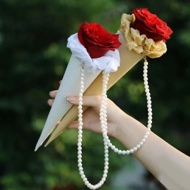Dây chuỗi hạt ngọc - Trang trí nhà hàng, hoa cưới, handmade, giá ưu đãi 8.400₫ 8