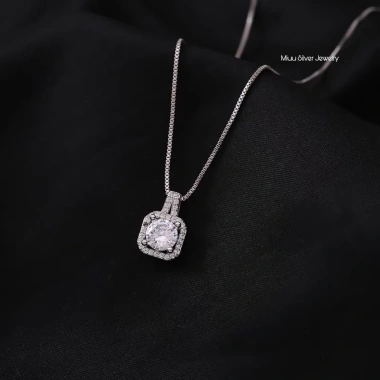 Dây chuyền bạc Miuu Silver mặt vuông đính đá, vòng cổ nữ Lapia Necklace 600k