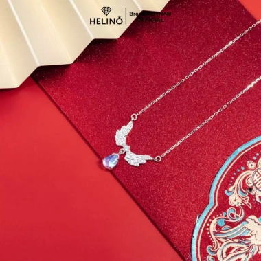 Dây chuyền bạc nữ HELINO cánh thiên thần đá Moonstone đổi màu - Trang sức lấp lánh, giảm 20%