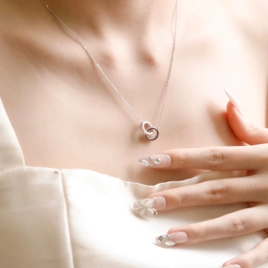 Dây chuyền bạc nữ LAVESTA LAV064 Lucy mạ vàng hồng 18K và bạch kim, mặt tròn lồng đá lấp lánh, sang chảnh - 925.000₫ 6