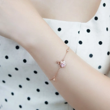 Dây chuyền bạc nữ mạ vàng hồng 18K LAV142 Fiona – mặt thiên nga sang trọng
