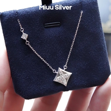 Dây chuyền bạc nữ Miuu Silver - Vòng cổ Polaris giá 400k, khuyến mãi đặc biệt 5 Dây chuyền bạc nữ Miuu Silver - Vòng cổ Polaris giá 400k, khuyến mãi đặc biệt 5