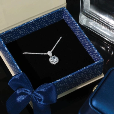 Dây Chuyền Bạc Tyche Aura Đính Đá Cao Cấp - Vòng Cổ Nữ Sang Trọng, Sáng Lấp Lánh, Giá 285k 6 Dây Chuyền Bạc Tyche Aura Đính Đá Cao Cấp - Vòng Cổ Nữ Sang Trọng, Sáng Lấp Lánh, Giá 285k 6