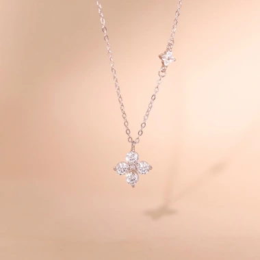 Dây chuyền bạc xi bạch kim LAVESTA LAV148 Lani mặt cỏ 4 lá may mắn, hộ mệnh cảm xúc, giá ưu đãi 900.000₫