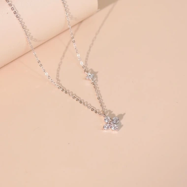 Dây chuyền bạc xi bạch kim LAVESTA LAV148 Lani mặt cỏ 4 lá may mắn, hộ mệnh cảm xúc, giá ưu đãi 900.000₫ 5 Dây chuyền bạc xi bạch kim LAVESTA LAV148 Lani mặt cỏ 4 lá may mắn, hộ mệnh cảm xúc, giá ưu đãi 900.000₫ 5