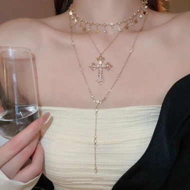 Dây chuyền cổ áo mặt Thánh Giá và Ngôi Sao, thiết kế độc quyền nhẹ nhàng, quý phái, chỉ 62.980₫