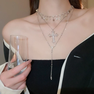 Dây chuyền cổ áo mặt Thánh Giá và Ngôi Sao, thiết kế độc quyền nhẹ nhàng, quý phái, chỉ 62.980₫ 4