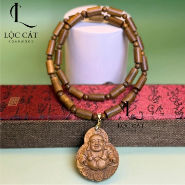 Dây chuyền Di Lạc Trầm hương Lộc Cát 6-8mm phong thủy may mắn - Giá ưu đãi 350.000 VNĐ Dây chuyền Di Lạc Trầm hương Lộc Cát 6-8mm phong thủy may mắn - Giá ưu đãi 350.000 VNĐ