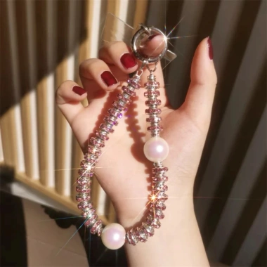 Dây chuyền điện thoại cườm sang trọng Ngọc trai Pha lê Mini Túi máy ảnh, đeo cổ tay, chống mất - Giá 44.000 VND 9 Dây chuyền điện thoại cườm sang trọng Ngọc trai Pha lê Mini Túi máy ảnh, đeo cổ tay, chống mất - Giá 44.000 VND 9