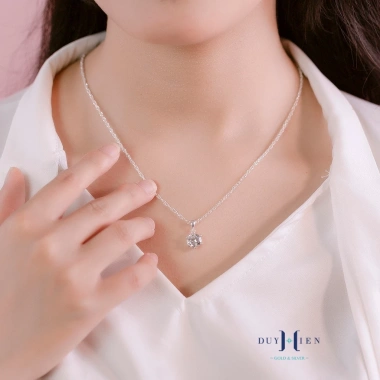 Dây Chuyền Duy Hiển Single Stone Bạc S990 Đơn Giản Sang Trọng Cá Tính 769.000 VND 8 Dây Chuyền Duy Hiển Single Stone Bạc S990 Đơn Giản Sang Trọng Cá Tính 769.000 VND 8