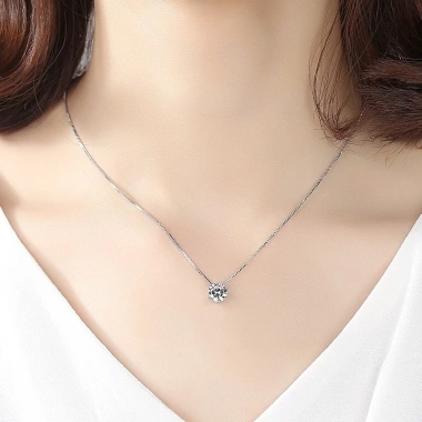 Dây chuyền kim cương Moissanite 0,8ct Caterina bạc sterling tròn - Giá giảm 1.640.000 VND 7 Dây chuyền kim cương Moissanite 0,8ct Caterina bạc sterling tròn - Giá giảm 1.640.000 VND 7