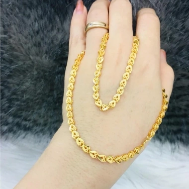 Dây chuyền mạ vàng xinh xắn, giá 35.000 VND (giảm từ 43.750 VND) - phụ kiện nữ