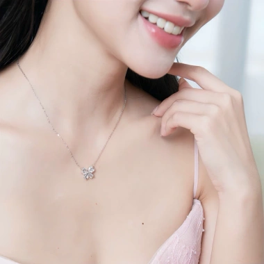 Dây chuyền nữ bạc xi bạch kim LAVESTA LAV154 Dora mặt hồ điệp - Tự do, giá 925.000₫ 2 Dây chuyền nữ bạc xi bạch kim LAVESTA LAV154 Dora mặt hồ điệp - Tự do, giá 925.000₫ 2