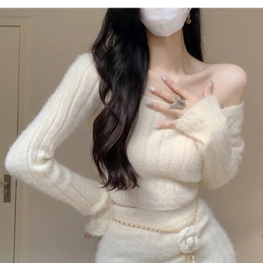 Dây chuyền thắt lưng Camellia nữ kim loại nhỏ đa năng màu đen trắng cao cấp 8 Dây chuyền thắt lưng Camellia nữ kim loại nhỏ đa năng màu đen trắng cao cấp 8