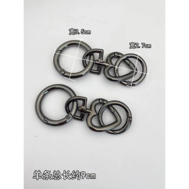 Dây chuyền túi mở rộng kim loại – Phụ kiện dây đeo vai Longcham Hobo, túi mini nách, đeo chéo – Giá 176.040₫ 12 Dây chuyền túi mở rộng kim loại – Phụ kiện dây đeo vai Longcham Hobo, túi mini nách, đeo chéo – Giá 176.040₫ 12