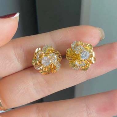 Dây chuyền và bông tai hoa mai đính đá CZ mạ vàng Kami - Giá chỉ 79.000 VNĐ 2 Dây chuyền và bông tai hoa mai đính đá CZ mạ vàng Kami - Giá chỉ 79.000 VNĐ 2