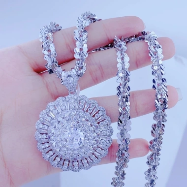 Dây chuyền vòng cổ nữ xoắn trắng mặt đá T2 sang trọng, có ký hiệu – Giá 299.000₫