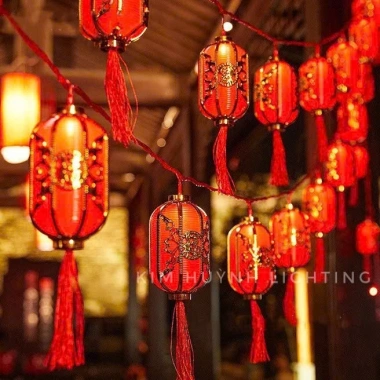 Dây đèn LED lồng đèn đỏ chữ Phúc viền vàng tròn trụ - Trang trí lễ Tết, cắm điện không nháy, giảm giá 20% 105.000₫