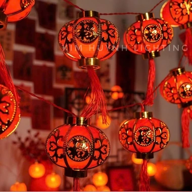 Dây đèn LED lồng đèn đỏ chữ Phúc viền vàng tròn trụ - Trang trí lễ Tết, cắm điện không nháy, giảm giá 20% 105.000₫