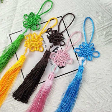 Dây đồng tâm ngọc trang trí - Set quà Tết sang trọng, giá ưu đãi 8.000₫ 3 Dây đồng tâm ngọc trang trí - Set quà Tết sang trọng, giá ưu đãi 8.000₫ 3