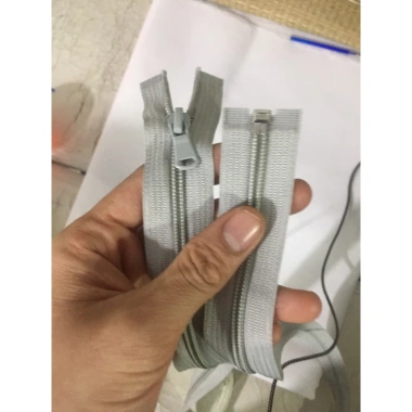 Dây kéo khoá chống nắng 1m2 cước răng 5 - 5 chiếc siêu bền, giảm giá 50.000đ
