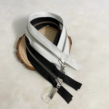 Dây kéo khóa răng 5 HKK chính hãng - Độ dài 30-70cm, chỉ 48.000₫ (giá gốc 59.040₫) 5 Dây kéo khóa răng 5 HKK chính hãng - Độ dài 30-70cm, chỉ 48.000₫ (giá gốc 59.040₫) 5