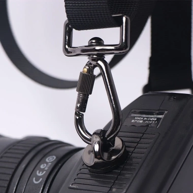 Dây máy ảnh đeo chéo vai Focus F1 - Thao tác nhanh, giá ưu đãi 180.000 9 Dây máy ảnh đeo chéo vai Focus F1 - Thao tác nhanh, giá ưu đãi 180.000 9