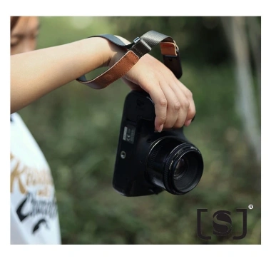 Dây máy ảnh đeo cổ tay hand strap quick release A92 giá 229.000 VND giảm 20%