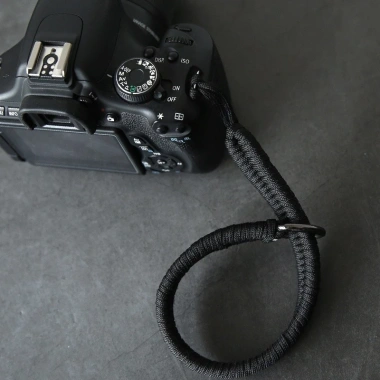 Dây máy ảnh Đeo Tay Paracord Đan – Đệm êm, bền chắc, giá chỉ 111.600 VND 2