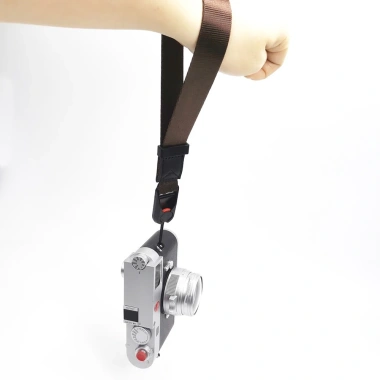 Dây máy ảnh TD85 đeo cổ tay, đầu tháo lắp nhanh - Chỉ 132.000₫ (giảm từ 168.960₫) 5 Dây máy ảnh TD85 đeo cổ tay, đầu tháo lắp nhanh - Chỉ 132.000₫ (giảm từ 168.960₫) 5
