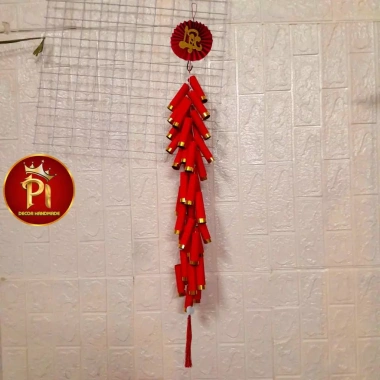 Dây pháo giấy lớn trang trí Tết, khánh câu đối, quạt nhung đỏ tròn chữ thư pháp nhũ vàng tua ngọc - Giá ưu đãi 149.000₫ 3 Dây pháo giấy lớn trang trí Tết, khánh câu đối, quạt nhung đỏ tròn chữ thư pháp nhũ vàng tua ngọc - Giá ưu đãi 149.000₫ 3