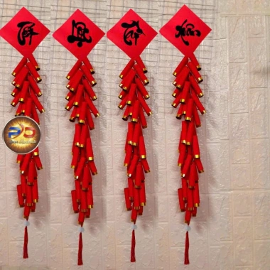 Dây pháo giấy Tết cỡ lớn - Khánh câu đối giấy nhung đỏ sịn mịn, chữ thư pháp nhũ đen tua, chỉ 149.000đ