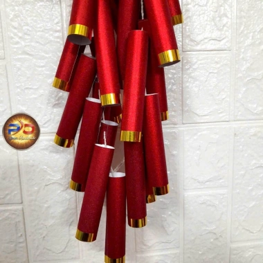 Dây pháo giấy Tết cỡ lớn - Khánh câu đối giấy nhung đỏ sịn mịn, chữ thư pháp nhũ đen tua, chỉ 149.000đ