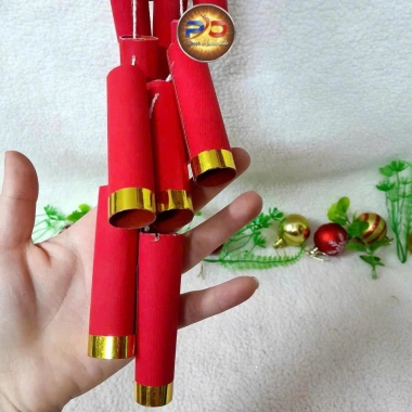Dây pháo giấy Tết cỡ lớn - Khánh câu đối giấy nhung đỏ sịn mịn, chữ thư pháp nhũ đen tua, chỉ 149.000đ