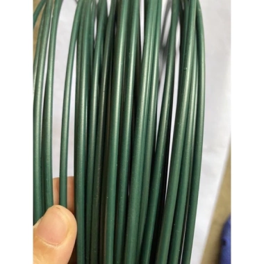 Dây thép bọc nhựa 10m loại 4li uốn dẻo không rỉ - Đa năng, giá chỉ 24.800đ