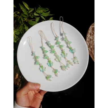 Dây treo điện thoại hoa lily bướm đa màu sắc, phong cách, giá chỉ 28.000₫ 5