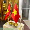 Đế Cắm Cờ Bàn Làm Việc - Vải Lụa 2 Lớp Bền Đẹp, Quà Tặng Hoàng Gia 598.000 VND 4