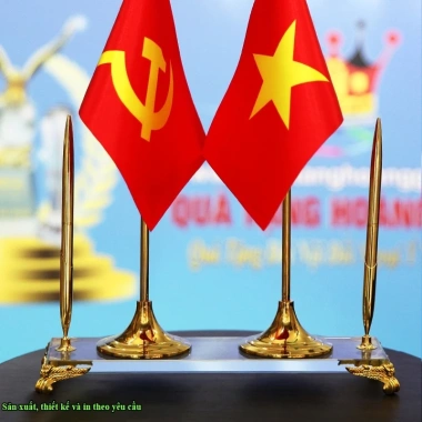 Đế Cắm Cờ Bàn Làm Việc - Vải Lụa 2 Lớp Bền Đẹp, Quà Tặng Hoàng Gia 598.000 VND 9 Đế Cắm Cờ Bàn Làm Việc - Vải Lụa 2 Lớp Bền Đẹp, Quà Tặng Hoàng Gia 598.000 VND 9