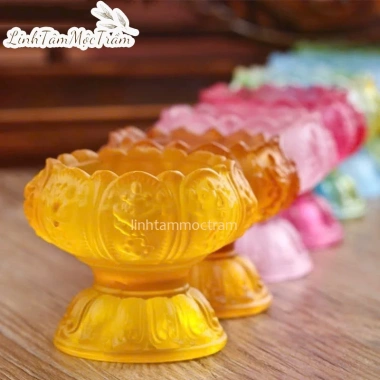 Đế Đèn Cầy Chân Nến Hoa Sen Lưu Ly - Cốc Đựng Nến Cúng Dường Giá 16.000đ 3 Đế Đèn Cầy Chân Nến Hoa Sen Lưu Ly - Cốc Đựng Nến Cúng Dường Giá 16.000đ 3