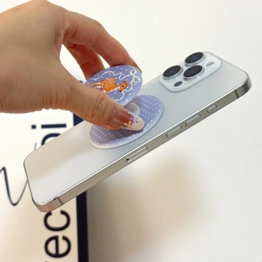 Đế iPhone họa tiết mèo sọc, tương thích iPhone 11‑13‑14‑15‑16‑17, giá ưu đãi 82.841₫ 9 Đế iPhone họa tiết mèo sọc, tương thích iPhone 11‑13‑14‑15‑16‑17, giá ưu đãi 82.841₫ 9