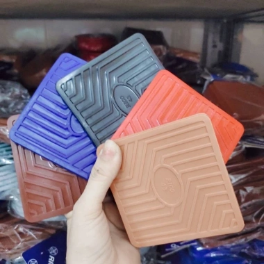Đế lót ly nhựa dẻo RICO hình Vuông - Bộ 10, chịu nhiệt, không trượt, giá 45.000đ