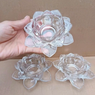 Đế nến thủy tinh chân nến hoa sen - Trang trí sự kiện, phong thủy, giá ưu đãi 45.000đ 3