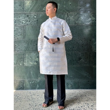 Deal Mở Bán Áo Dài Nam Cách Tân Hoạ Tiết Ô Vuông Ánh Kim, Đứng Phom Chuẩn Dáng 2H Unisex - 345.000