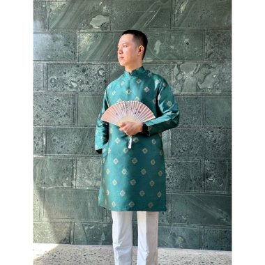 Deal Mở Bán Áo Dài Nam Cách Tân Hoạ Tiết Ô Vuông Ánh Kim, Đứng Phom Chuẩn Dáng 2H Unisex - 345.000