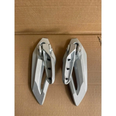 Đệm để chân sau xe điện Xmen Jeck V5 chính hãng - 1 đôi giảm giá giá chỉ 148.000
