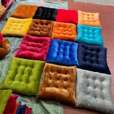 Đệm ngồi bệt 40x40 cm vải nhung, giá ưu đãi 62.000₫ cho văn phòng, phòng khách