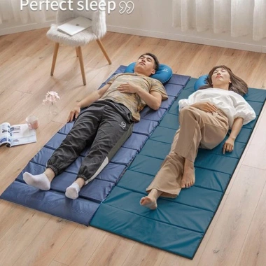 Đệm ngủ văn phòng gấp gọn 1-2 người, nệm đơn trải sàn, thảm topper du lịch cắm trại, dễ gập thoáng mát đa năng, tiết kiệm không gian - Giá chỉ 247.000₫