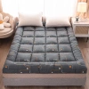 Đệm topper siêu ấm dày dặn, họa tiết sinh động - Trải giường mùa đông chỉ 250.000₫ 4