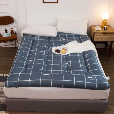 Đệm topper siêu ấm dày dặn, họa tiết sinh động - Trải giường mùa đông chỉ 250.000₫ 6