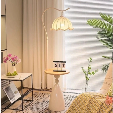 Đèn Cây Đứng CM64 - Đèn Sàn Ba Ngăn Cổ Điển, Chân Tam Giác, Giá 845.000₫ 12
